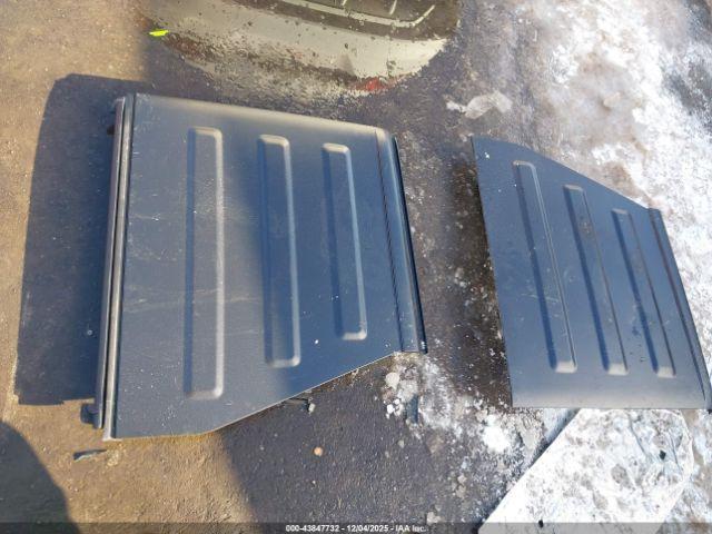 Jeep Wrangler 4-door Willys Sport 4x4 Image 6