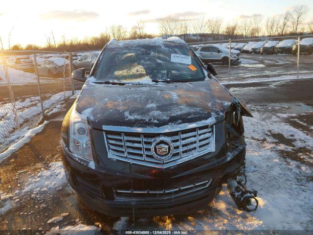 Cadillac SRX Luxury Collection Image 8