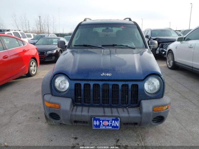 Jeep Liberty Sport Image 11