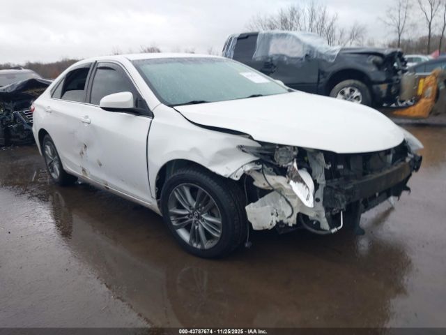 Toyota Camry Se Image 1