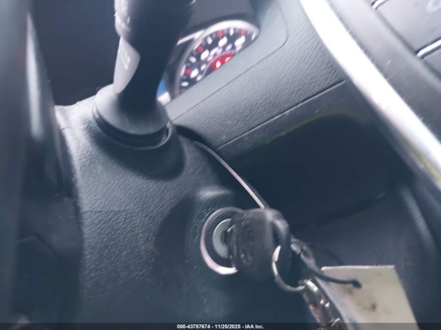 Toyota Camry Se Image 14