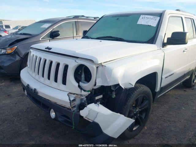 Jeep Patriot Altitude Edition Image 9
