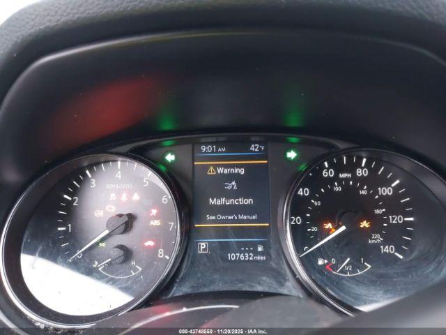 Nissan Rogue S Fwd Xtronic Cvt Image 2