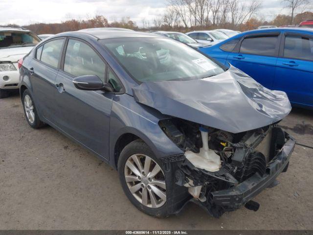  Salvage Kia Forte