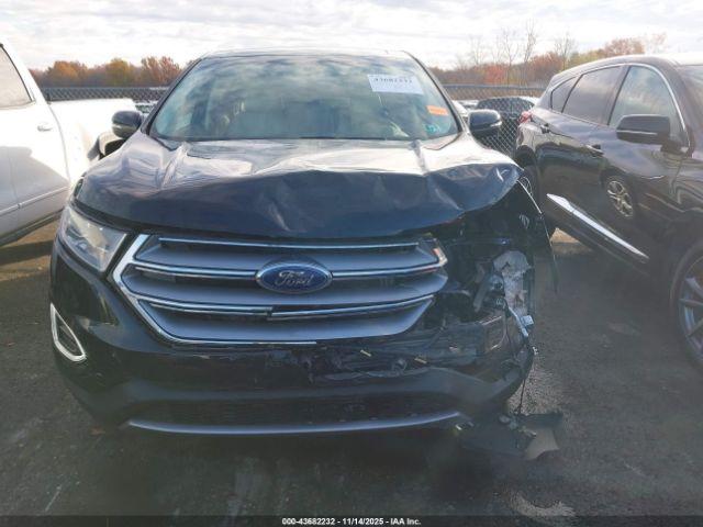Ford Edge Titanium Image 11