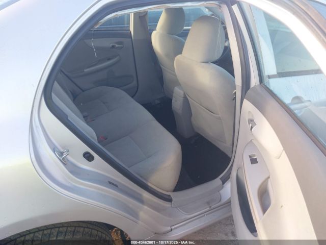 Toyota Corolla Le Image 6