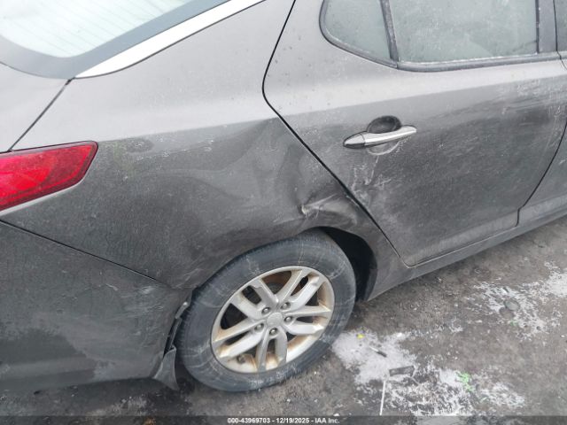 Kia Optima Lx Image 9