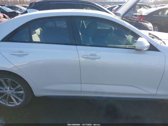 Cadillac CT4 Sport Image 18