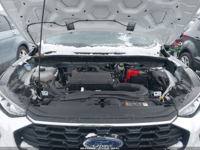 Ford Escape St-line Image 11