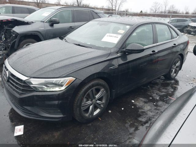 Volkswagen Jetta Image 2