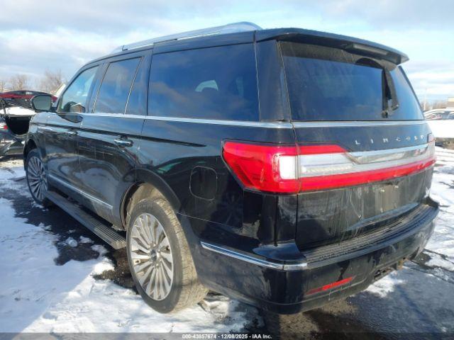 Lincoln Navigator Reserve Image 2