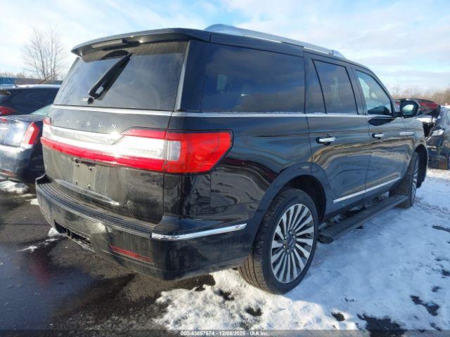 Lincoln Navigator Reserve Image 16