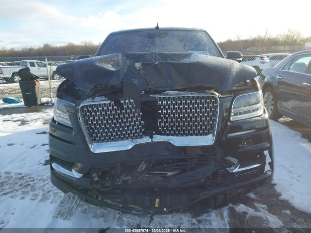 Lincoln Navigator Reserve Image 8