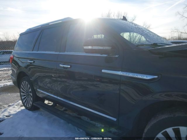 Lincoln Navigator Reserve Image 10
