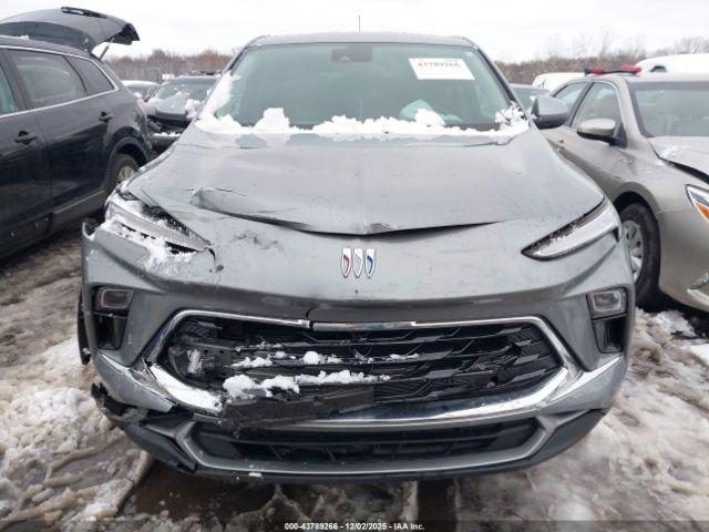 Buick Encore GX Preferred Fwd Image 4