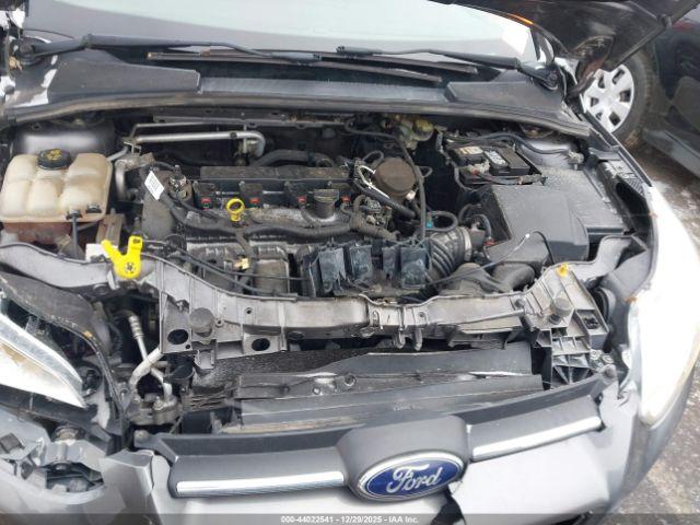 Ford Focus Se Image 16