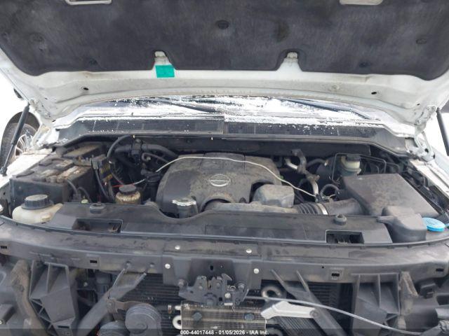 Nissan Titan Xe Image 9