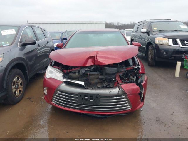 Toyota Camry Le Image 13