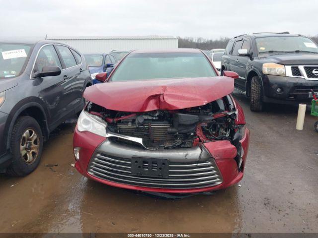 Toyota Camry Le Image 13