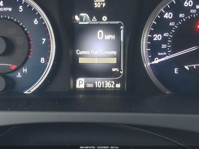 Toyota Camry Le Image 16