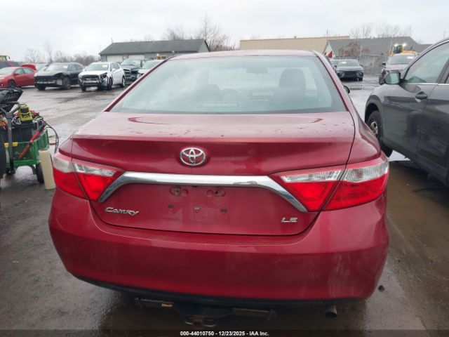 Toyota Camry Le Image 2