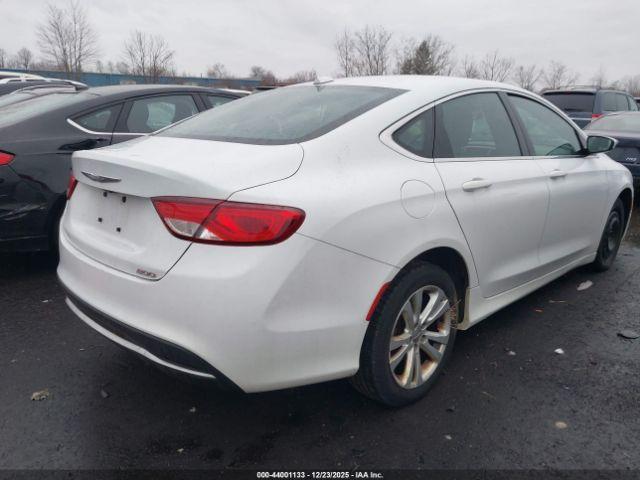 Chrysler 200 Limited Image 3