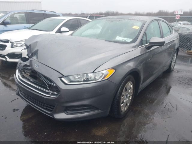 Ford Fusion S Image 2