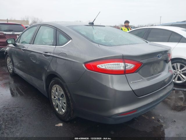 Ford Fusion S Image 3