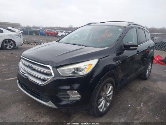 Ford Escape Titanium Image 14