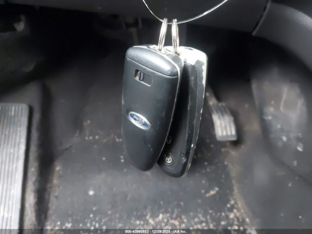 Ford Escape Titanium Image 7