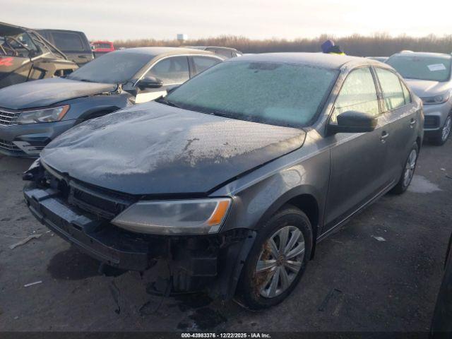 Volkswagen Jetta 2.0l S Image 2