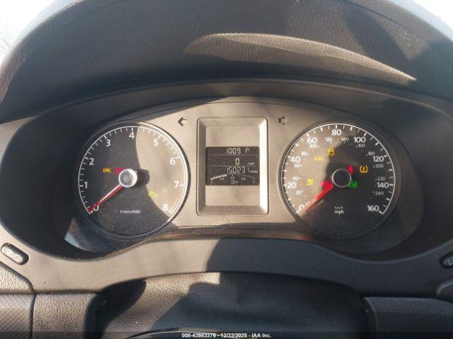 Volkswagen Jetta 2.0l S Image 6