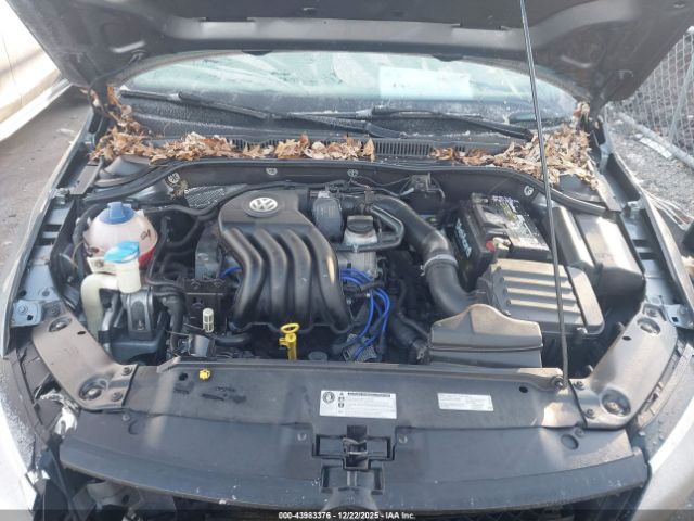 Volkswagen Jetta 2.0l S Image 8