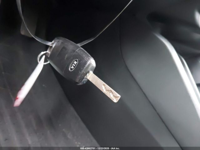 Kia Rio S Image 3