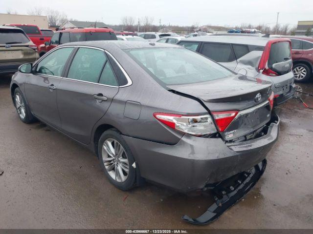 Toyota Camry Se Image 14