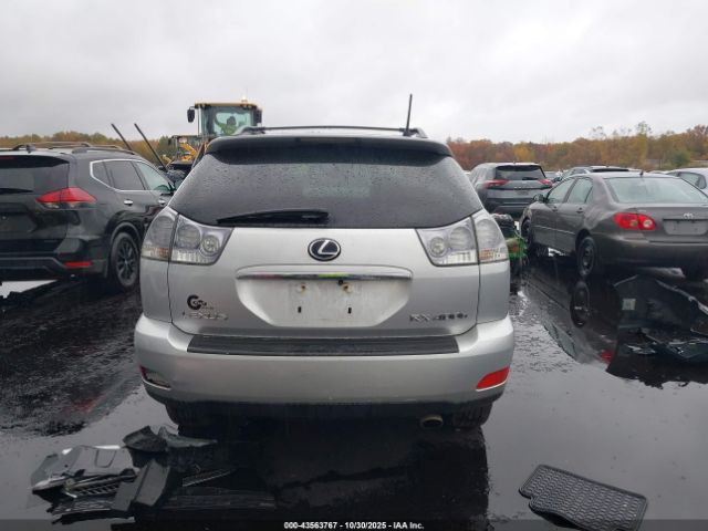 Lexus RX Image 16