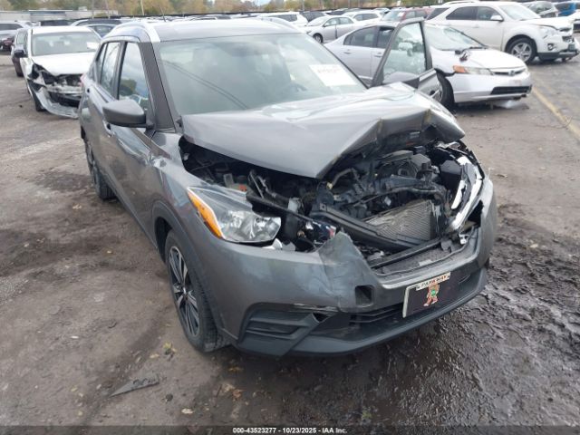 Nissan Kicks Sv Image 4