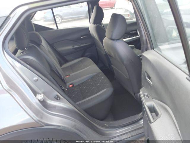 Nissan Kicks Sv Image 10