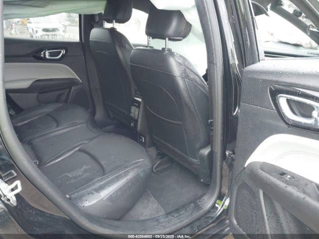 Jeep Compass Limited 4x4 Image 9