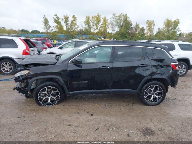 Jeep Compass Limited 4x4 Image 10