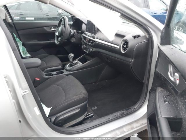 Kia Forte Lxs Image 17