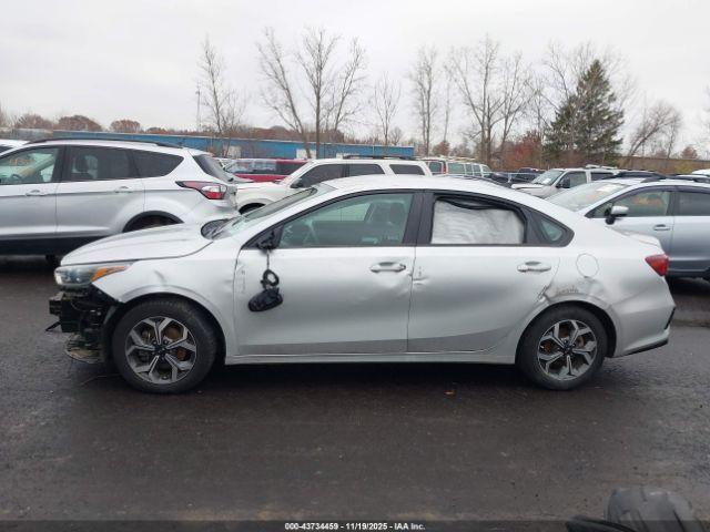 Kia Forte Lxs Image 15