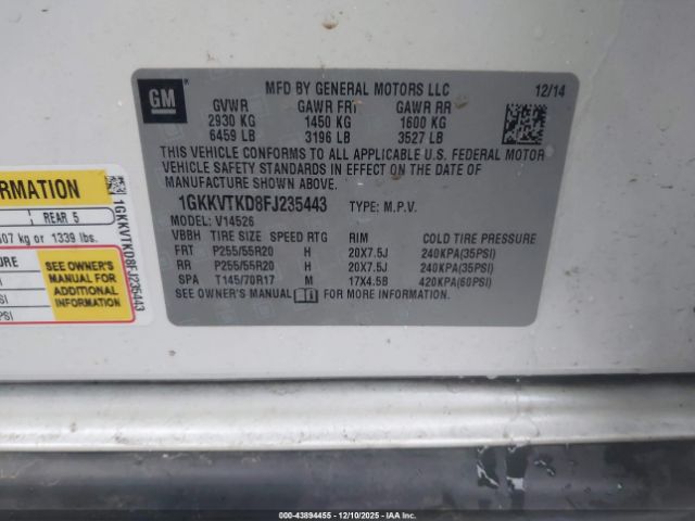 GMC Acadia Denali Image 15