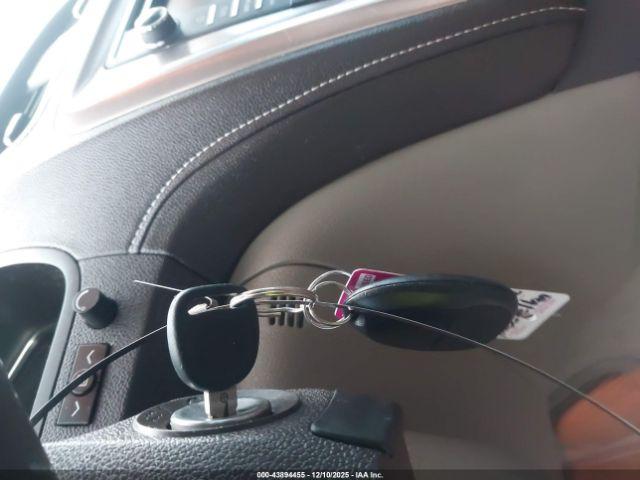 GMC Acadia Denali Image 9