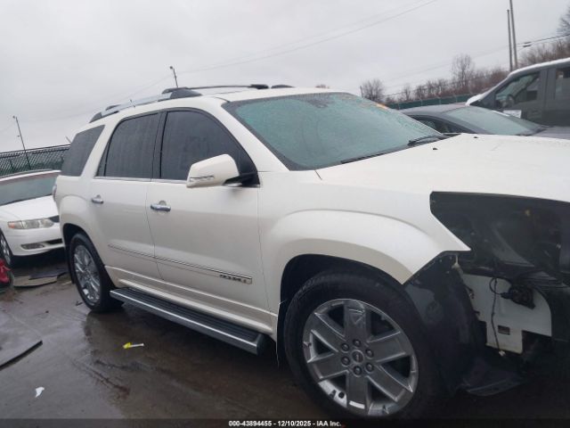GMC Acadia Denali Image 11