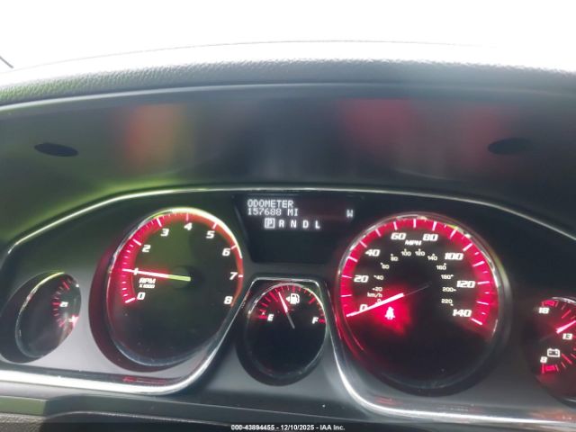 GMC Acadia Denali Image 13