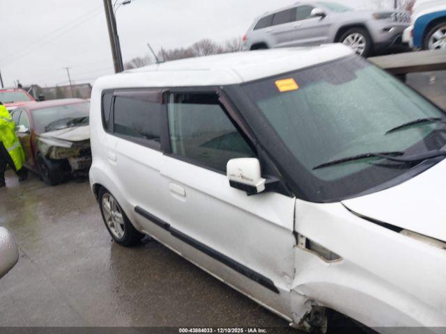 Kia Soul + Image 8
