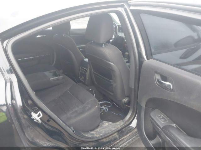 Dodge Charger Se Image 10