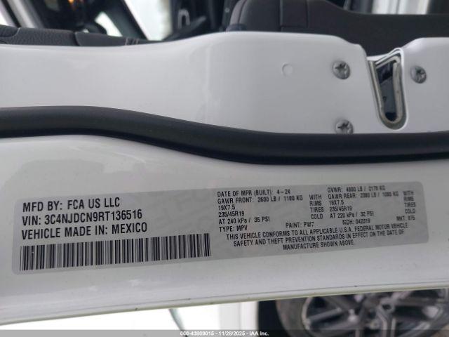 Jeep Compass Limited 4x4 Image 11