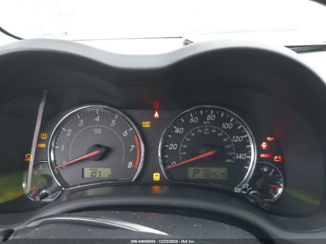 Toyota Corolla S Image 8